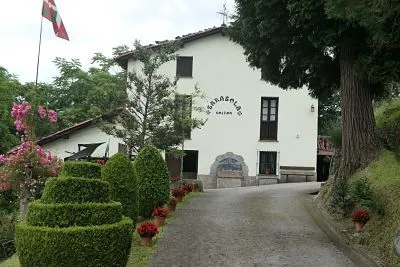 Sarasola Goikoa baserria